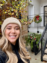 Load image into Gallery viewer, Bartucci 'Ciao' Knit Hat